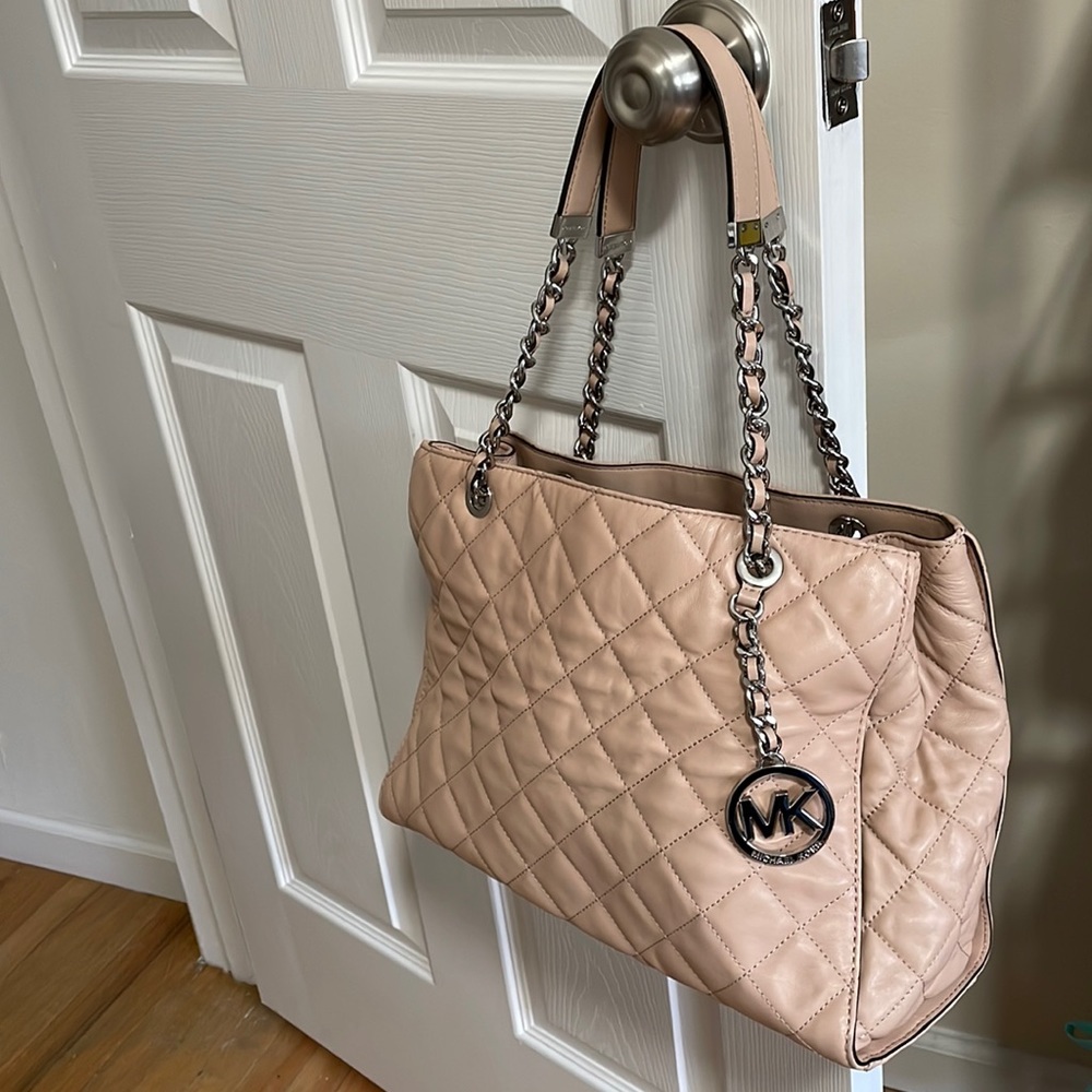 Michael Kors Quilted Purse with bag!